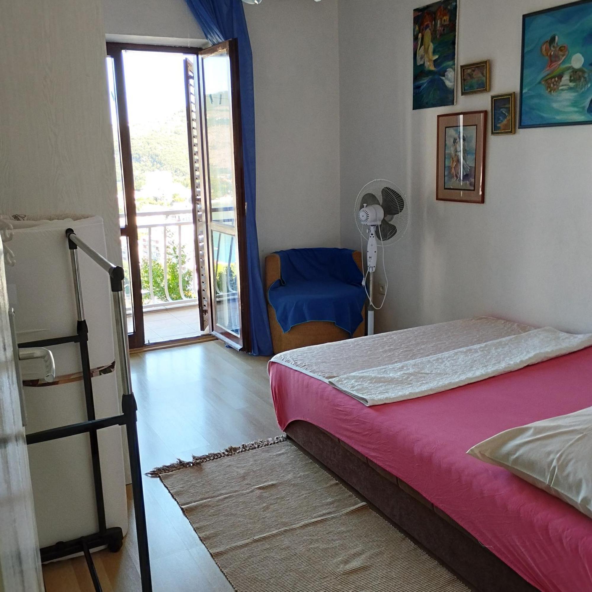Apartmani Lovor Herceg Novi Kültér fotó