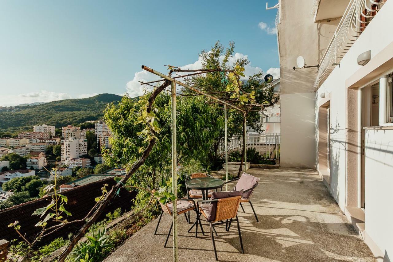 Apartmani Lovor Herceg Novi Kültér fotó